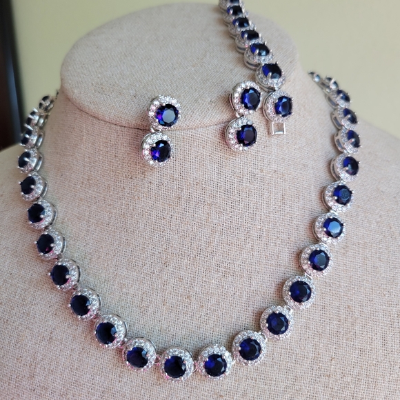 Vintage Beautiful Jewelry Set Necklace Is 18" Bracelet 7" - Picture 8 of 15